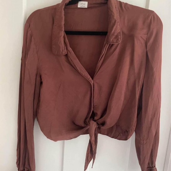 Aritzia satin tie-front blouse - Picture 2 of 2